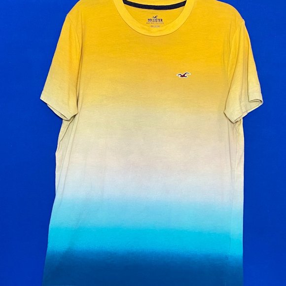 2 Hollister T-Shirts Size Small - Great Condition! - Picture 3 of 4